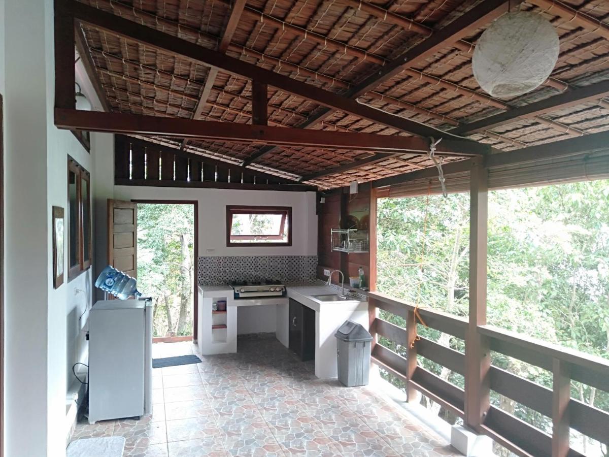 Treetop Guesthouse And Bungalows Sabang  Exteriér fotografie