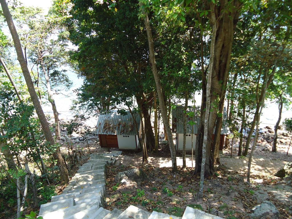 Treetop Guesthouse And Bungalows Sabang  Exteriér fotografie